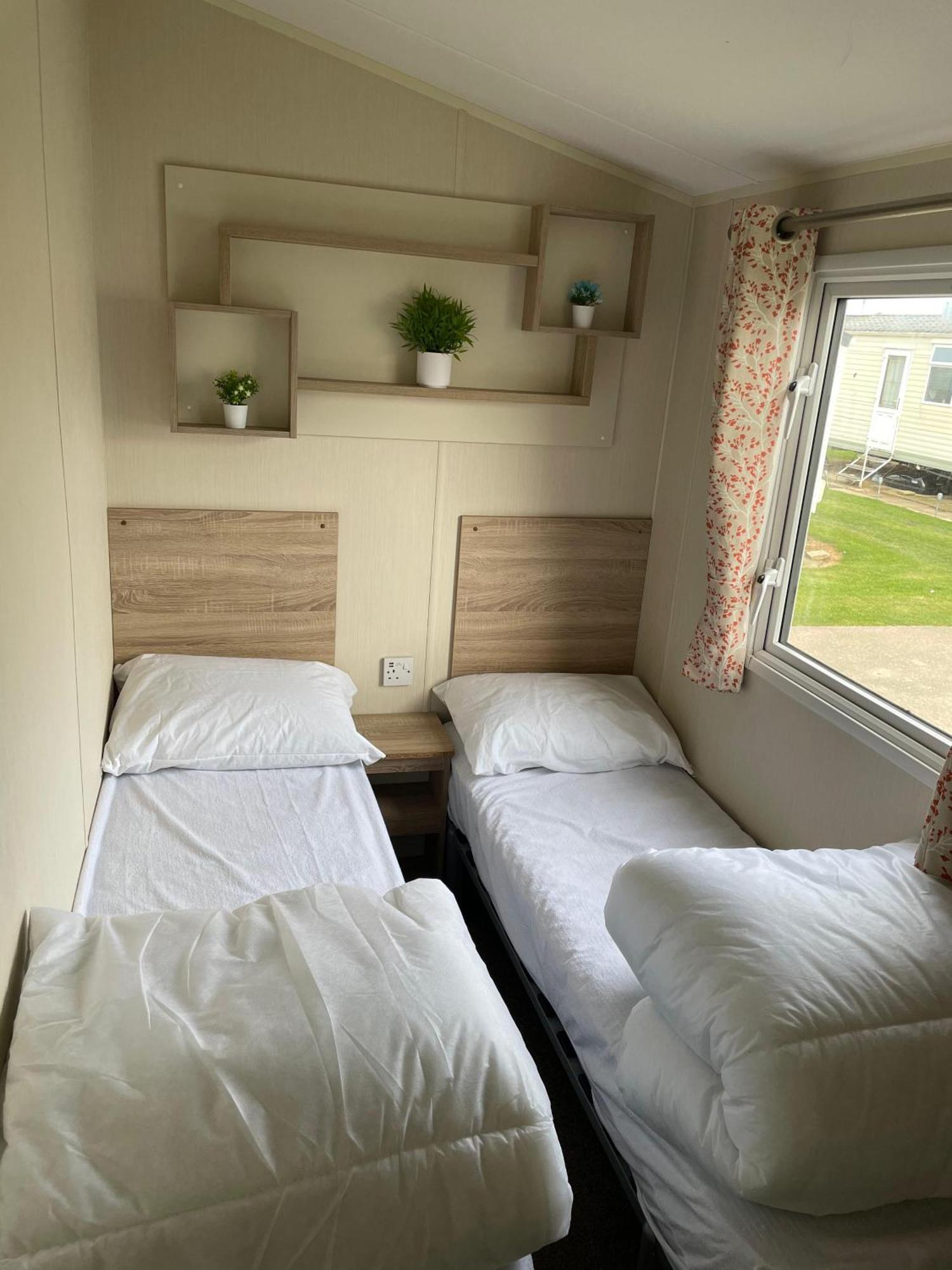 Kp Holiday Home Corton  المظهر الخارجي الصورة